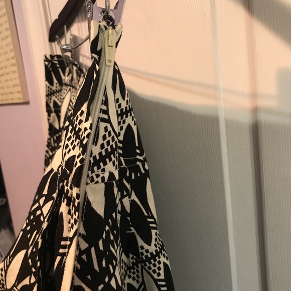 H&M Flare Mini Skirt Size 10 Linen Black White - Picture 3 of 6